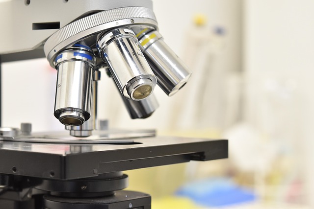 聚氨酯烯網(wǎng)替代汞環(huán)保催化劑在電子灌封材料中的應(yīng)用，確保固化過(guò)程中無(wú)氣泡產(chǎn)生。